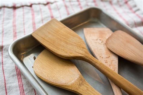 Spatulas .